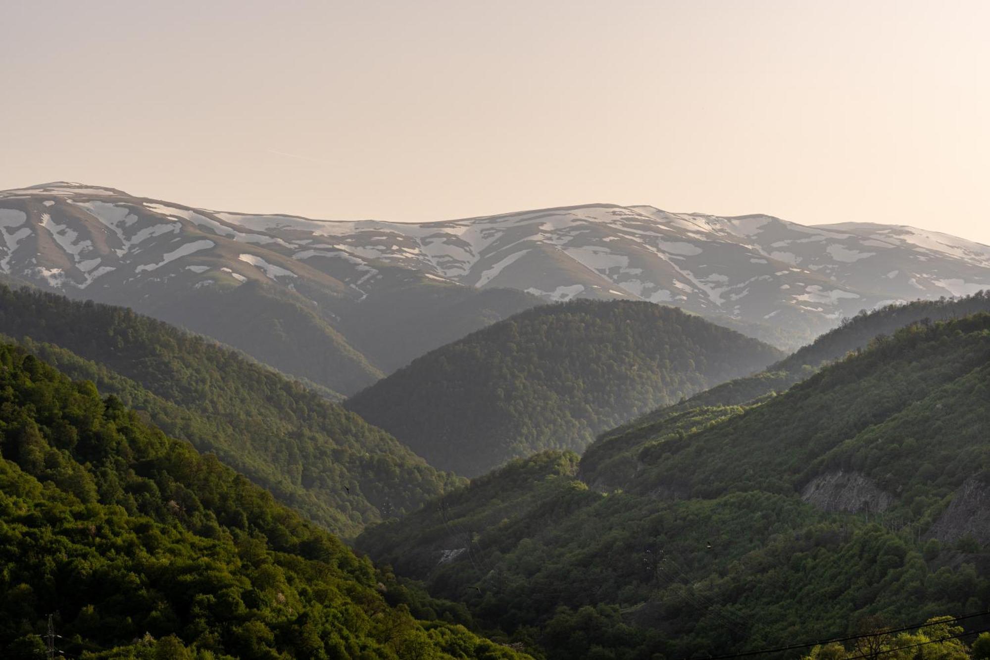 Motives Inn Dilijan Luaran gambar